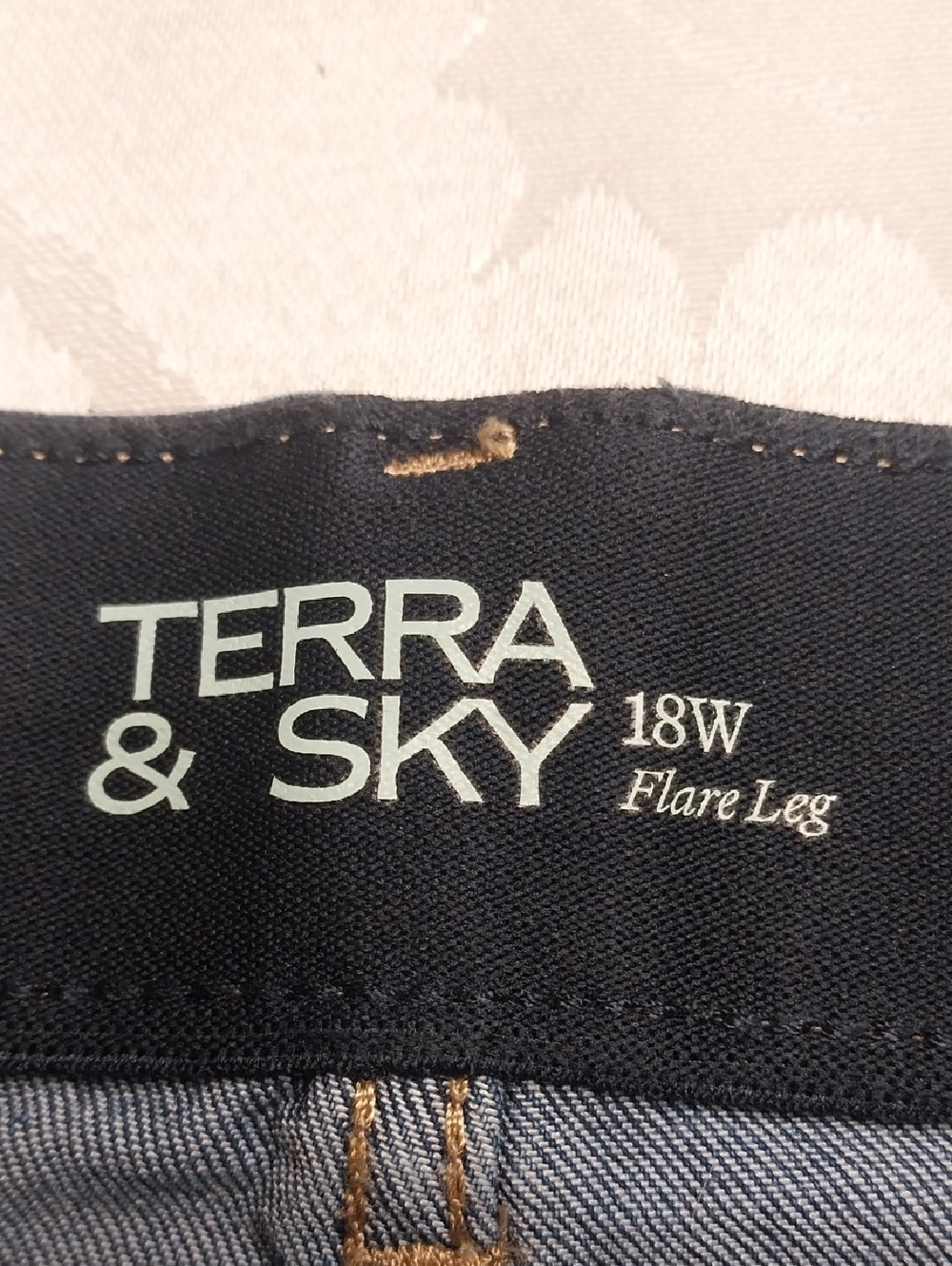 Flare Denim Jeans NWT Sz 18W Med Wash High-Rise Button Close Stretchy Retro Y2K - Picture 3 of 13